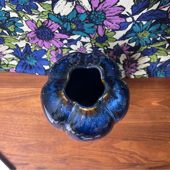 SOLD Bill Campbell Signed Art Pottery Drip Glaze Vase 12.5” Scalloped Rim - Picture 3 of 8